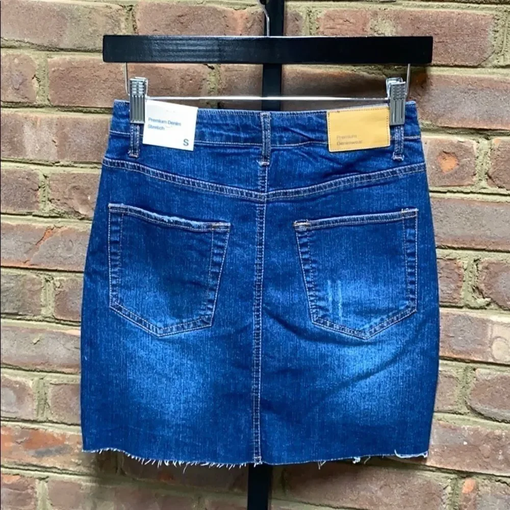 Love Tree Stretch 5 Pocket Denim Skirt Size Small